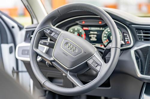 Audi A6 C8